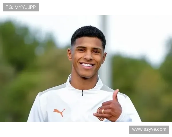 维尼修斯·托比亚斯加盟皇马，球队新右后卫状态回暖备受期待